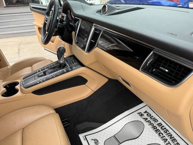 2017 Porsche Macan