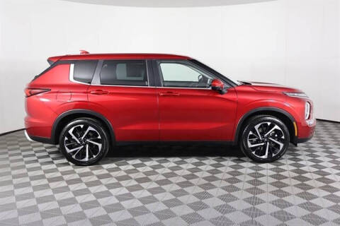 2023 Mitsubishi Outlander SE