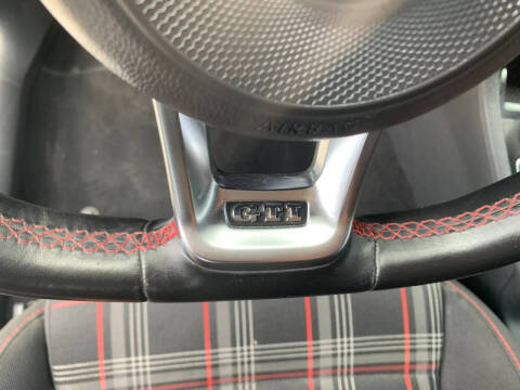 2017 Volkswagen Golf GTI S