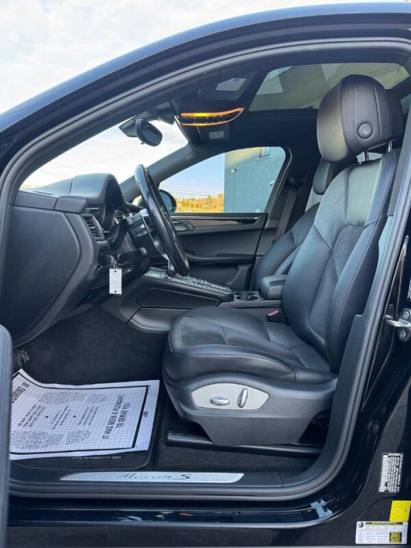 2016 Porsche Macan S