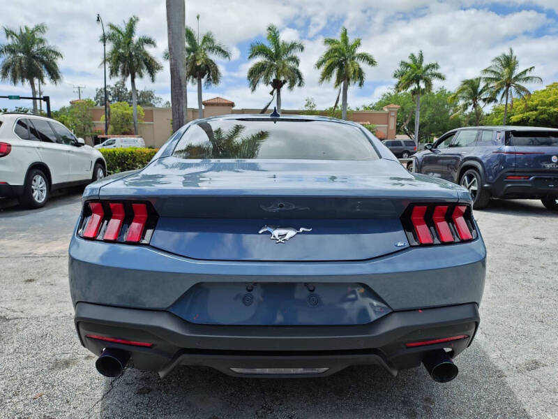 2025 Ford Mustang EcoBoost
