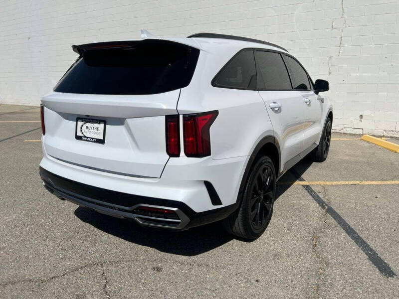 2023 Kia Sorento SX