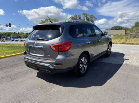 2017 Nissan Pathfinder S