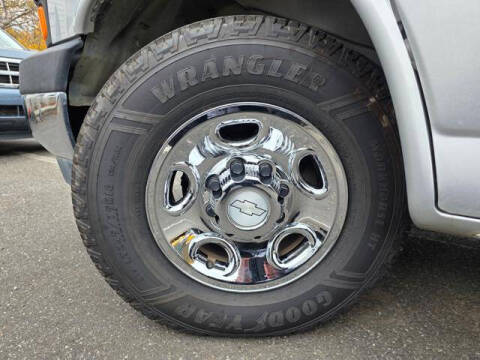 2017 Chevrolet Express LT 2500