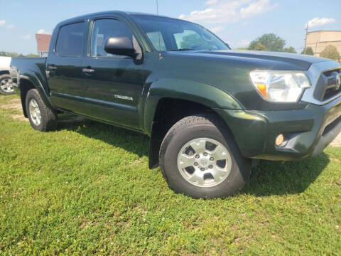 2013 Toyota Tacoma for sale at Sinclair Auto Inc. in Pendleton IN