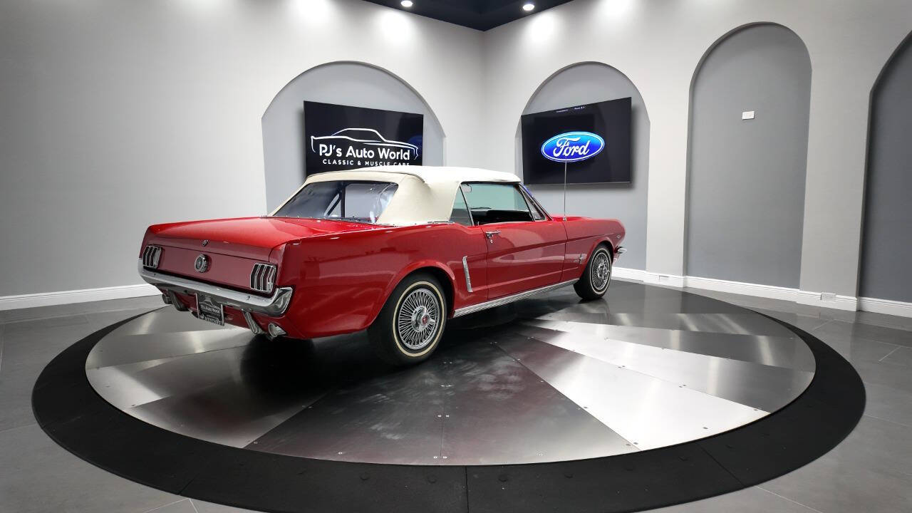 1965 Ford Mustang 33