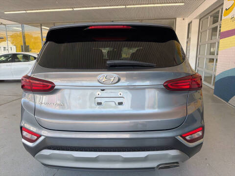 2020 Hyundai Santa Fe SE