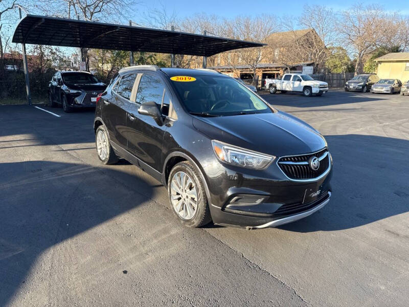 2019 Buick Encore Preferred's photo