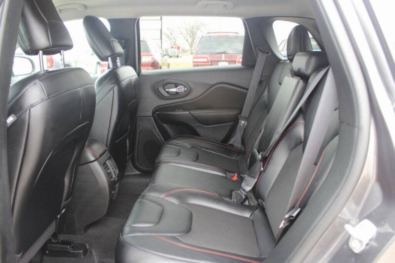 2022 Jeep Cherokee Trailhawk