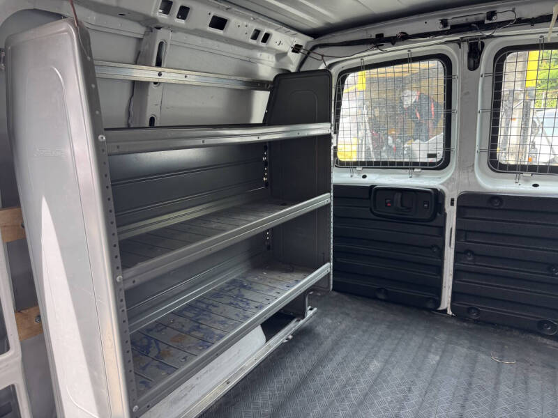 2021 Chevrolet Express 2500