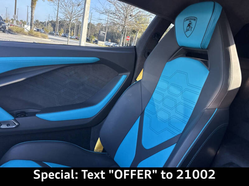 2024 Lamborghini Revuelto