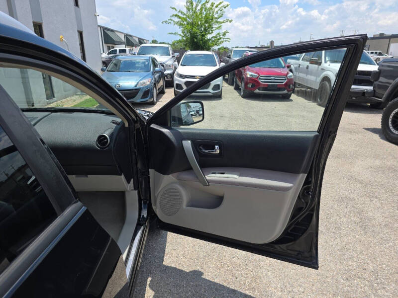 2011 Nissan Rogue SV