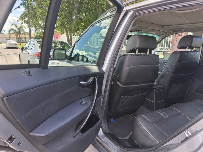 2007 BMW X3 3.0si