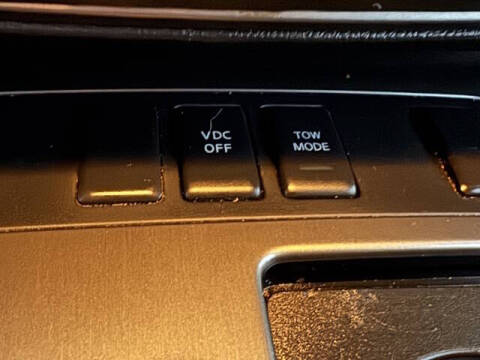 2011 Nissan Armada SV