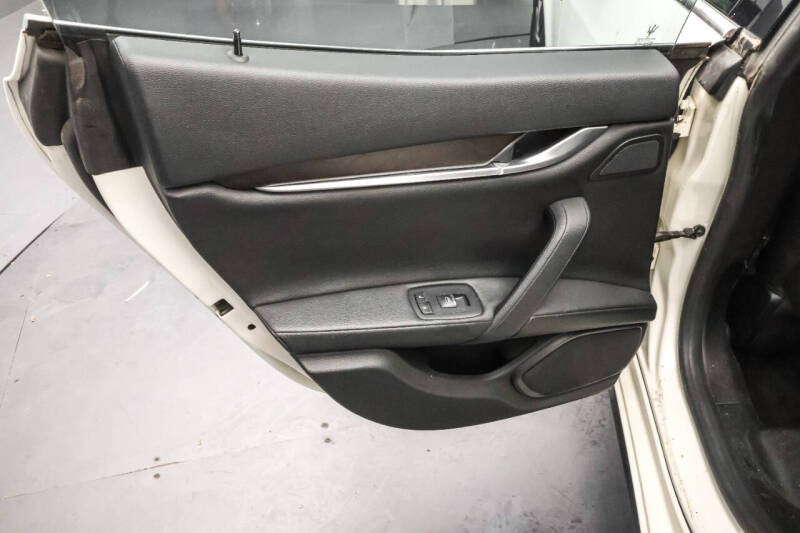 2014 Maserati Ghibli S Q4