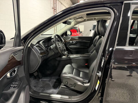 2018 Volvo XC90 T5 Momentum 7-Passenger