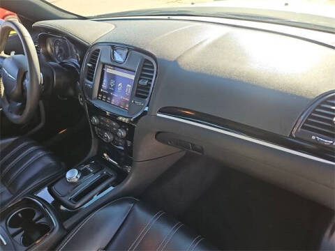 2023 Chrysler 300 S V6