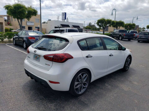 2015 Kia Forte5 SX