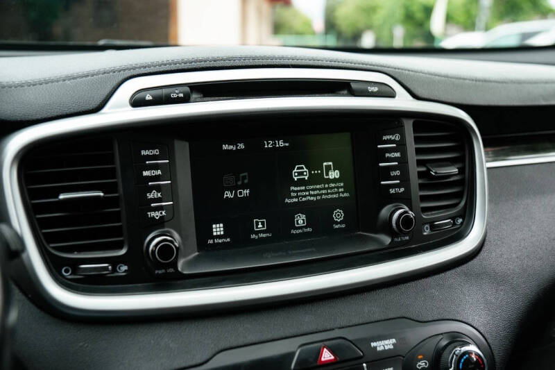 2017 Kia Sorento LX