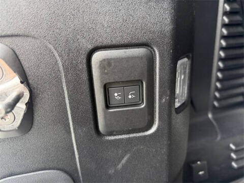 2024 Land Rover Defender 90 P400 X-Dynamic SE