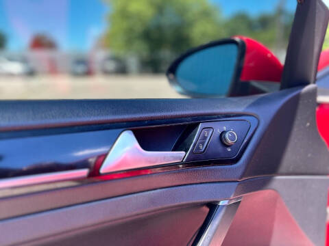 2017 Volkswagen Golf GTI SE