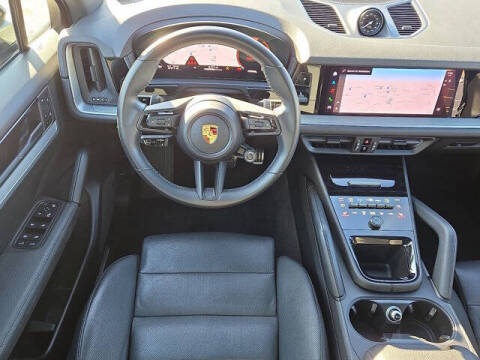 2024 Porsche Cayenne S