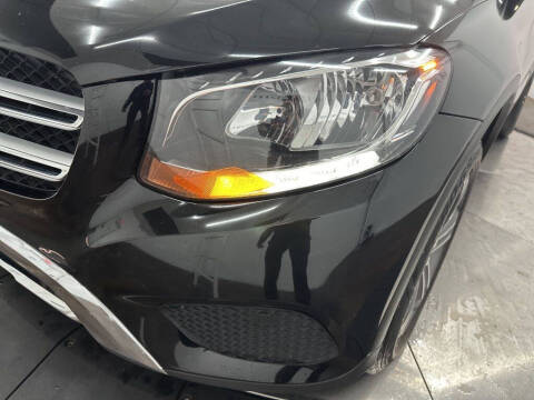 2017 Mercedes-Benz GLC GLC 300