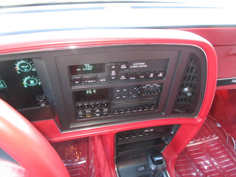 1991 Buick Reatta - Photo 20