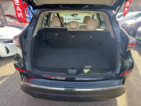 2023 Nissan Murano SV