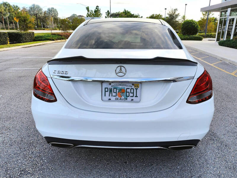 2016 Mercedes-Benz C-Class