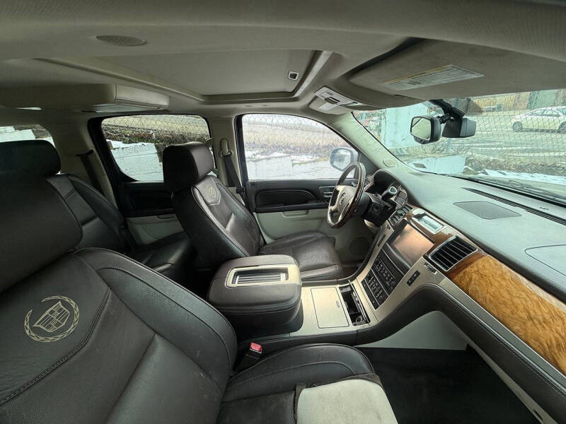 2014 Cadillac Escalade ESV Platinum