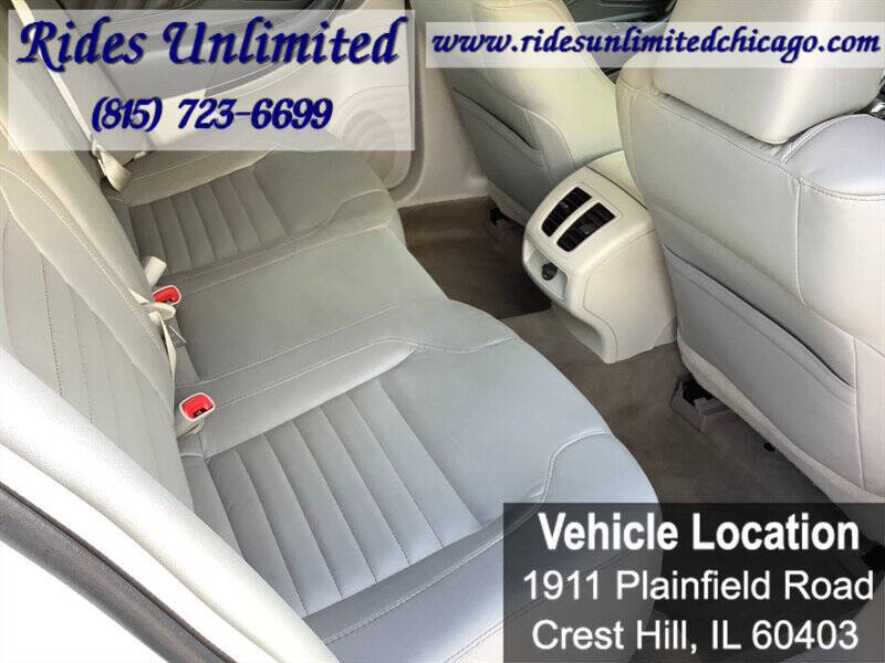 2011 Ford Taurus SE