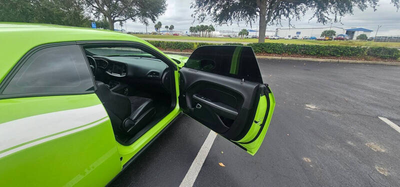 2015 Dodge Challenger R/T Plus