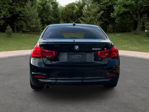 2017 BMW 3 Series 320i