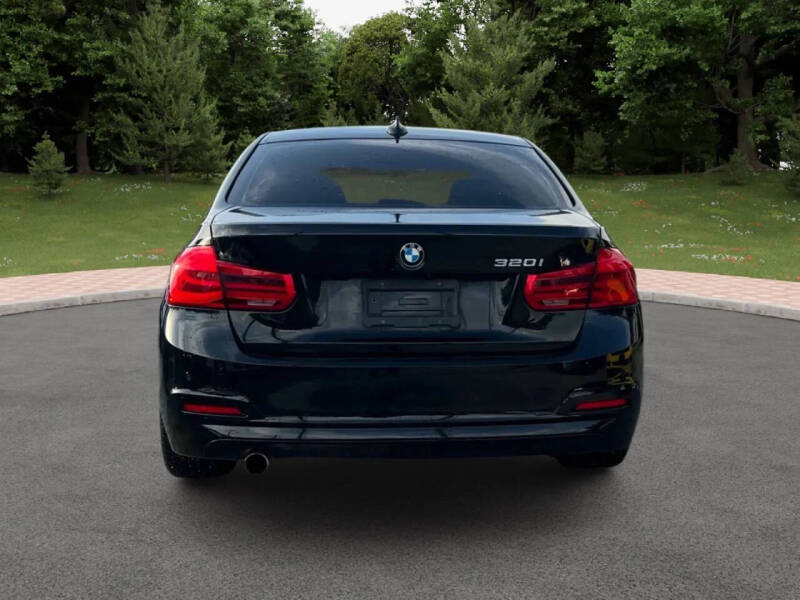 2017 BMW 3 Series 320i