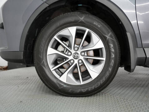 2017 Toyota RAV4 Hybrid XLE