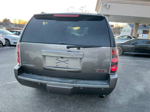 2011 GMC Yukon Denali