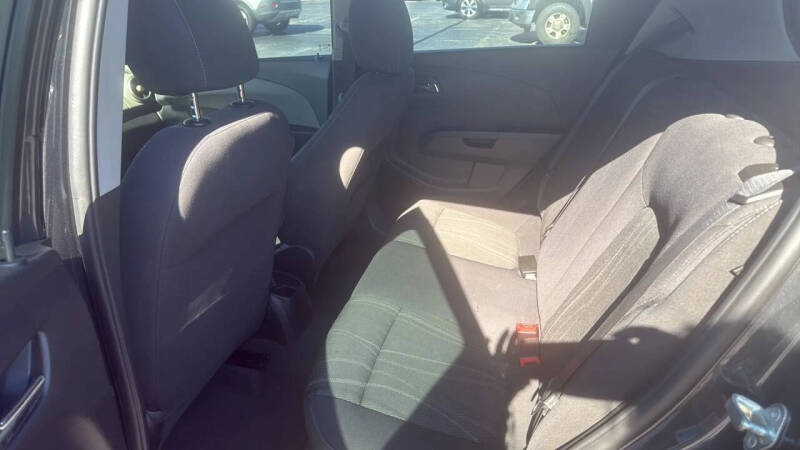 2015 Chevrolet Sonic LT Manual
