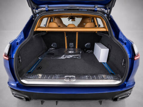 2026 Aston Martin DBX 707