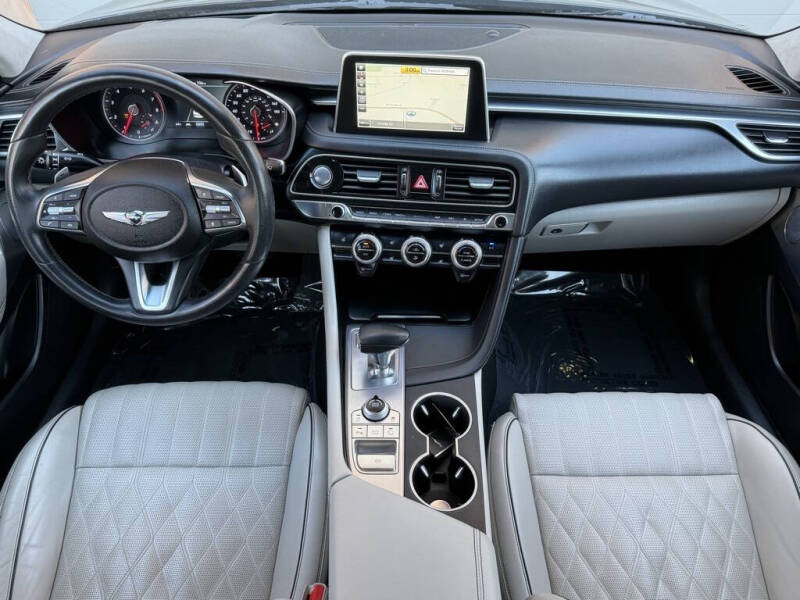 2020 Genesis G70