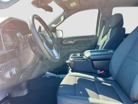 2024 GMC Sierra 1500 Elevation Standard