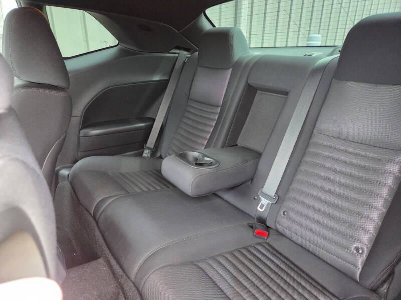 2014 Dodge Challenger SXT