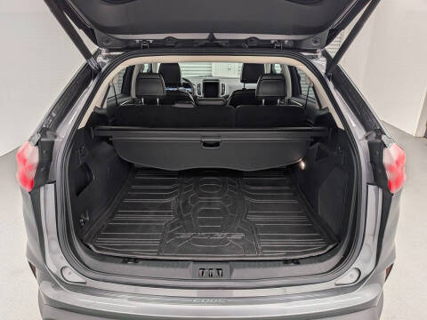 2021 Ford Edge Titanium