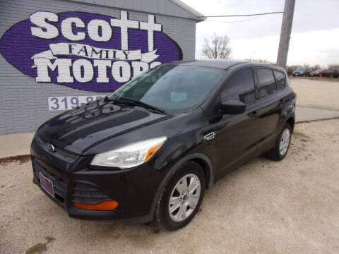 2014 Ford Escape for sale at SCOTT FAMILY MOTORS in Springville IA