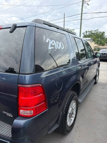 2005 Ford Explorer XLT
