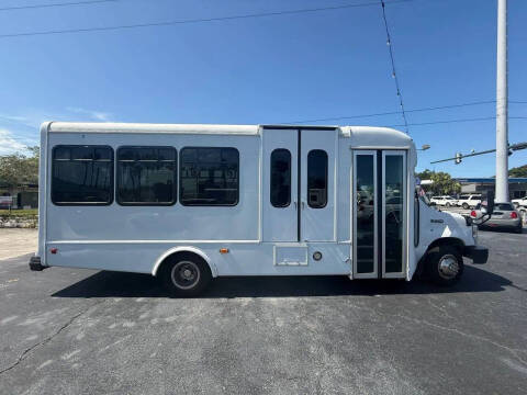 2019 Ford E-Series E-450 SD