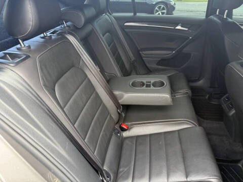 2016 Volkswagen Golf R