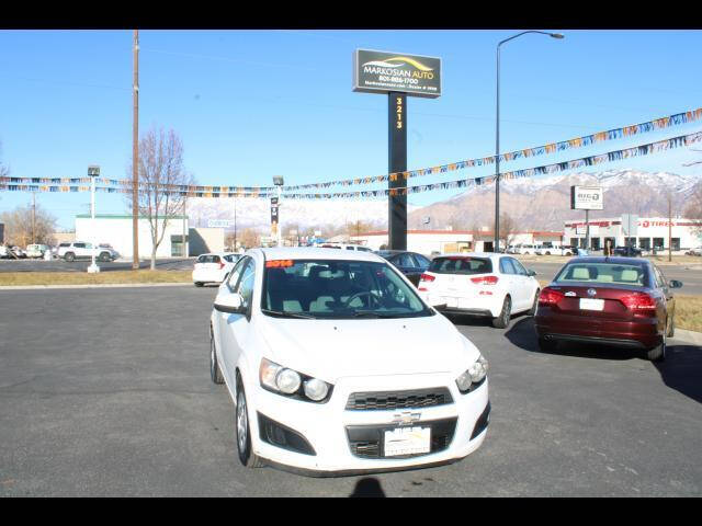 CHEVROLET - SONIC - 2014/2014 - Branca - R$ 39.900,00 - VL Sul