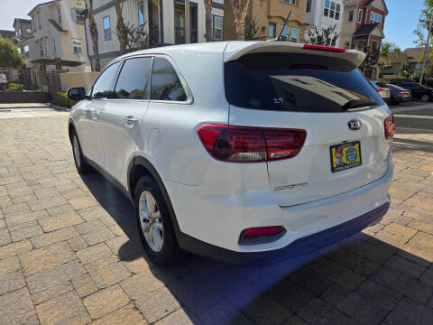 2020 Kia Sorento LX V6