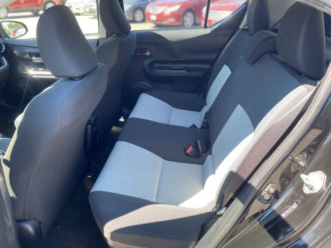 2015 Toyota Prius c Three